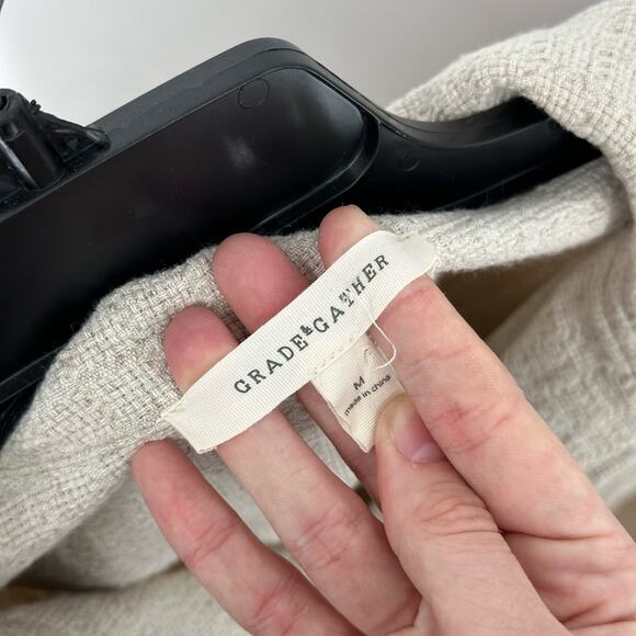 $11SALE!!! Grade & Gather Cute Linen Blend Shirt in Beige Size M - Picture 2 of 4